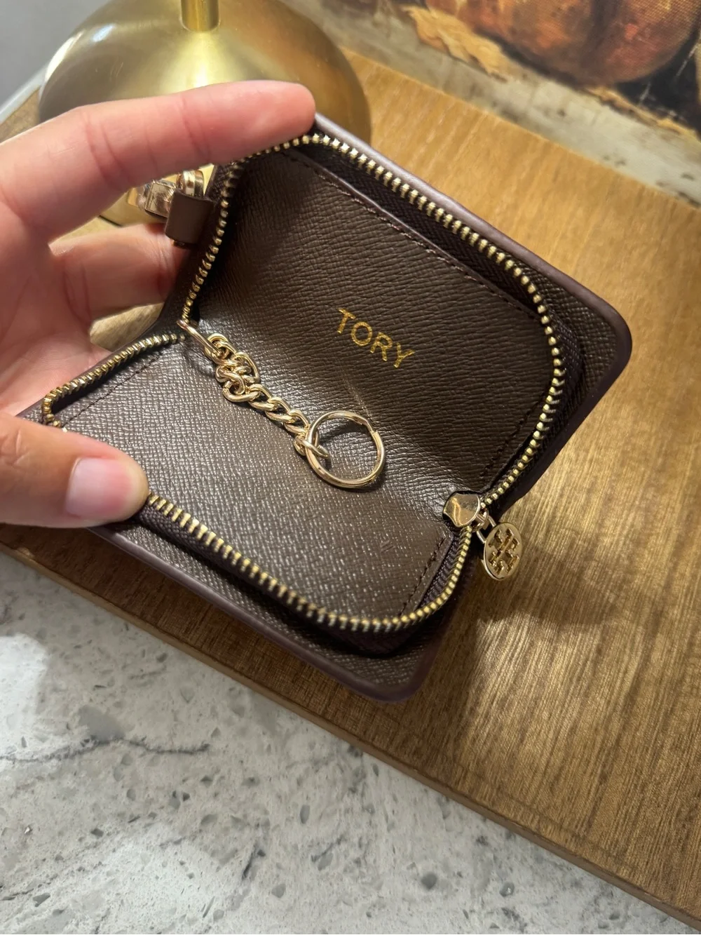 Tory Burch Quilted Leather Key & Card Holder in Taupe with Gold Logo